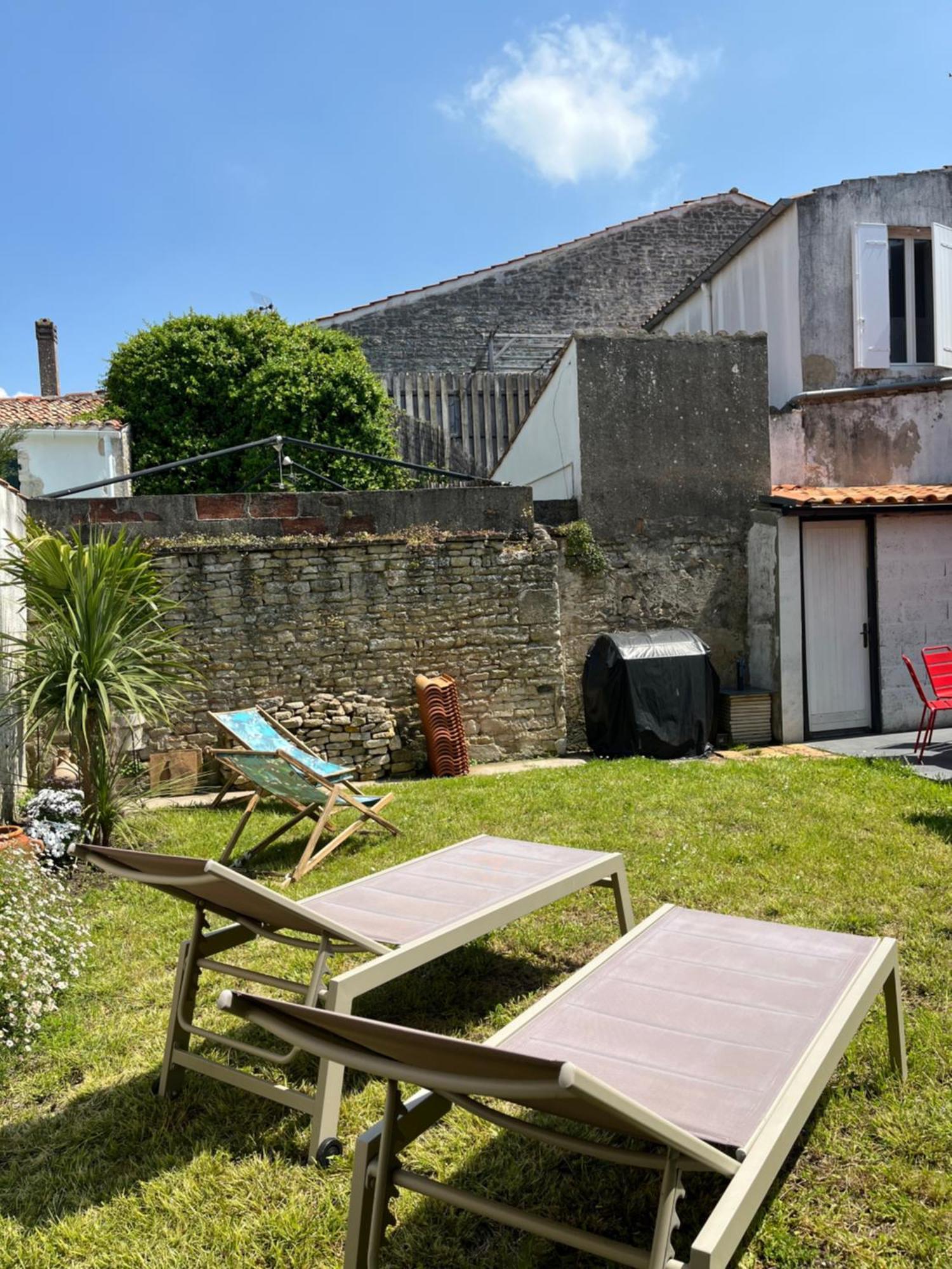 Elegante Maison Familiale Au Coeur Des Remparts De La Citadelle Le Château-dʼOléron Екстериор снимка