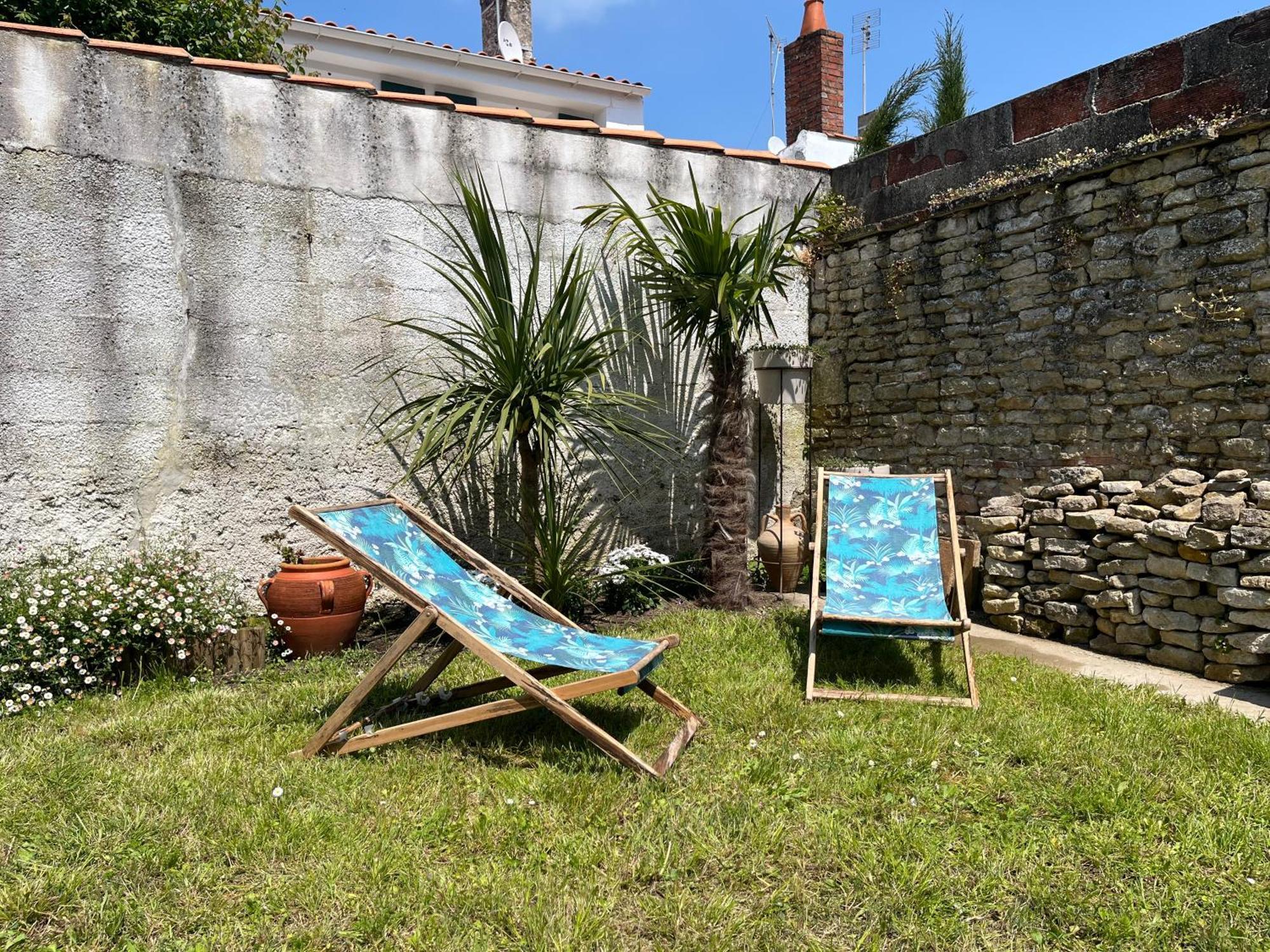 Elegante Maison Familiale Au Coeur Des Remparts De La Citadelle Le Château-dʼOléron Екстериор снимка